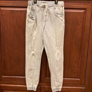 Men’s light denim joggers sz S